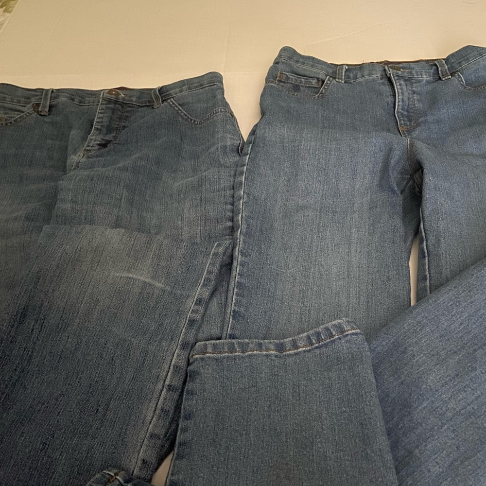 2 pairs GLORIA VANDERBILT Amanda Stretch Denim Jeans Women’s Sz 4